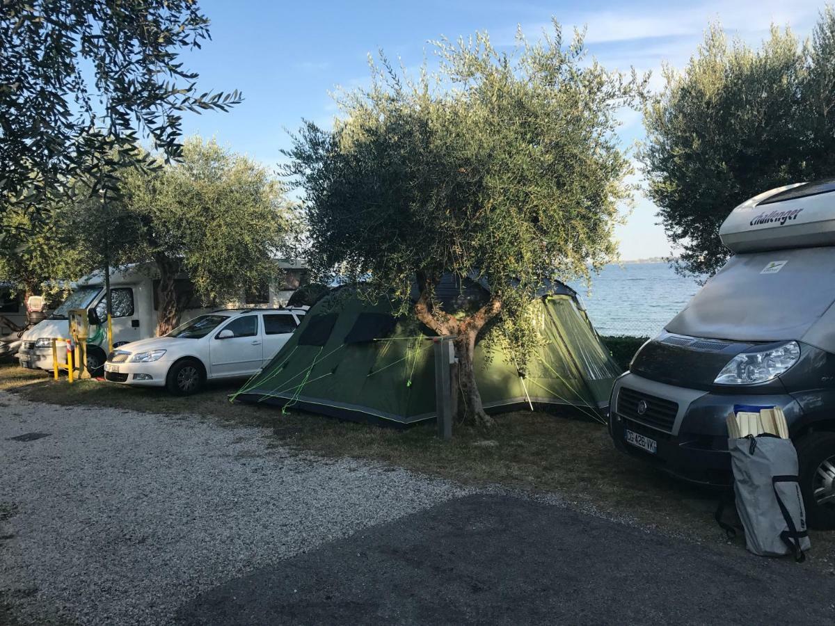 Camping Porto Srl 호텔 Moniga del Garda 외부 사진